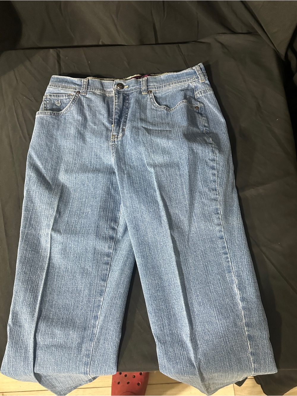 Classic Light Blue Women's Straight-Leg Jeans-Gloria Vanderbilt size 8-#627